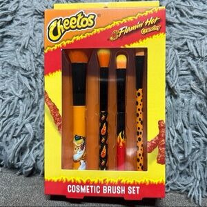 🔥🔥 Cheetos Flamin’ Hot Crunchy Cosmetic Brush Set🔥🔥